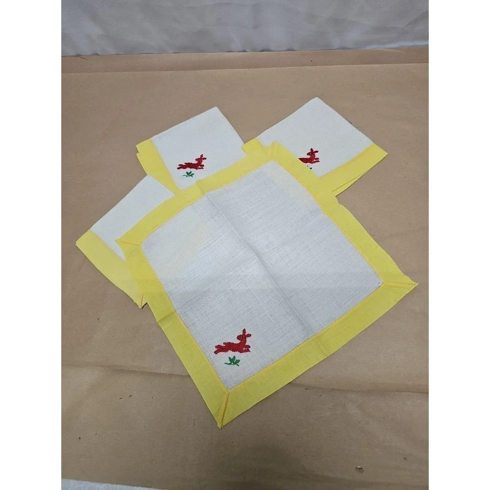 Vintage Lot of‎ 4 Yellow Linen Napkins – Hand Embroidered Beige Rabbit Design